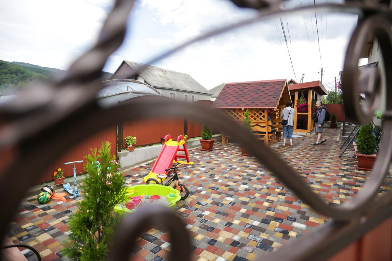 U Maksa Hotel Solochin Exterior photo
